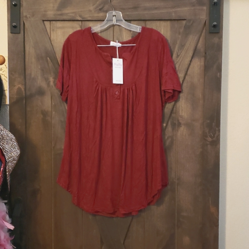 Burgundy/wine short-sleeved casual top